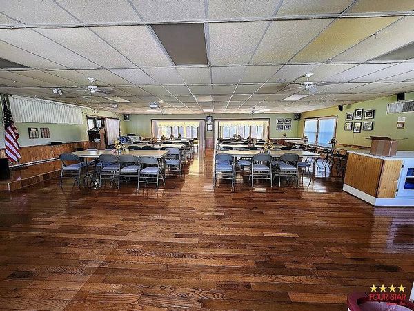 189 S Tara Dr, Tavares FL 32778