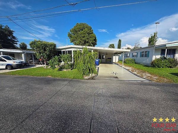 189 S Tara Dr, Tavares FL 32778