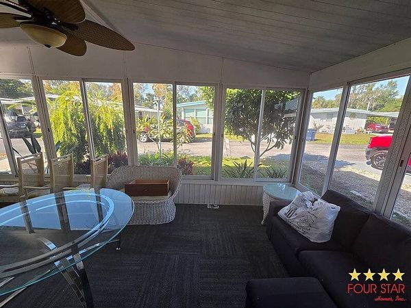 189 S Tara Dr, Tavares FL 32778