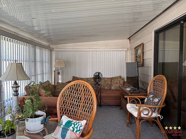 404 Midvale Ct, Orange City FL 32763
