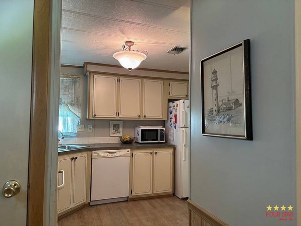 404 Midvale Ct, Orange City FL 32763