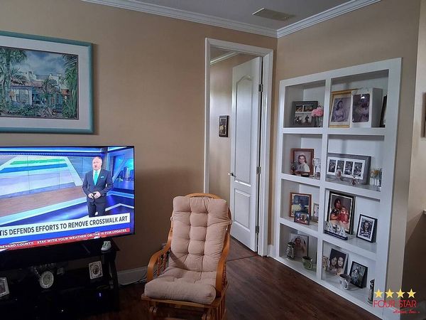 1928 Augusta Rd, Orlando FL 32826