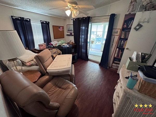 408 Kings Lake Dr, DeBary FL 32713