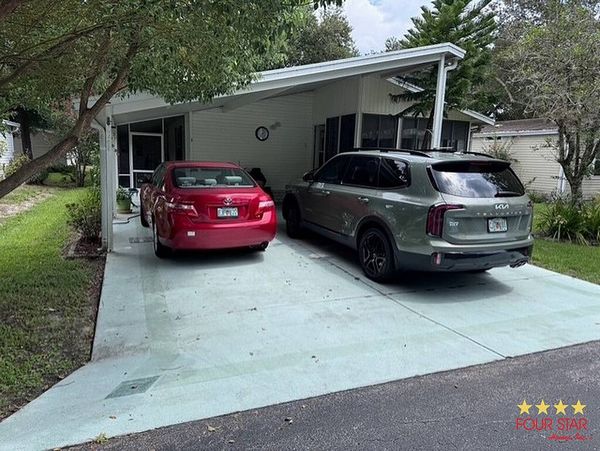 408 Kings Lake Dr, DeBary FL 32713