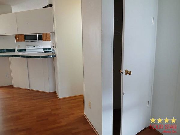 408 Kings Lake Dr, DeBary FL 32713