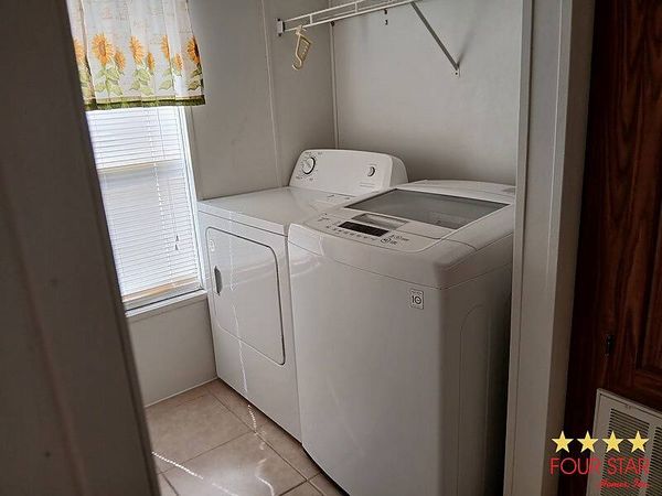 408 Kings Lake Dr, DeBary FL 32713