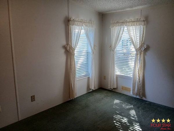 408 Kings Lake Dr, DeBary FL 32713