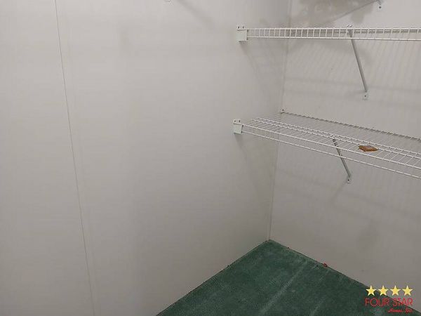 408 Kings Lake Dr, DeBary FL 32713