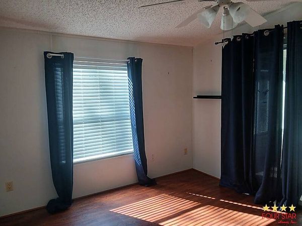 408 Kings Lake Dr, DeBary FL 32713