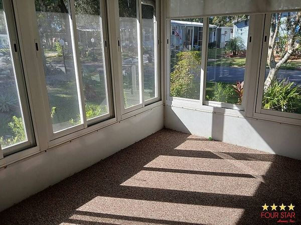 408 Kings Lake Dr, DeBary FL 32713