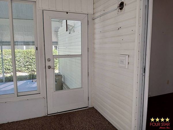 408 Kings Lake Dr, DeBary FL 32713