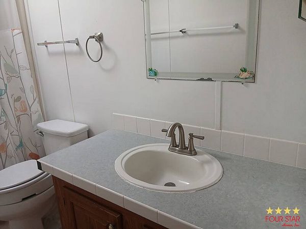 408 Kings Lake Dr, DeBary FL 32713