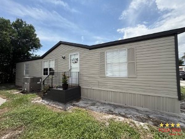 8529 Arrowhead Cir, Lot 4963, Orlando FL 32825