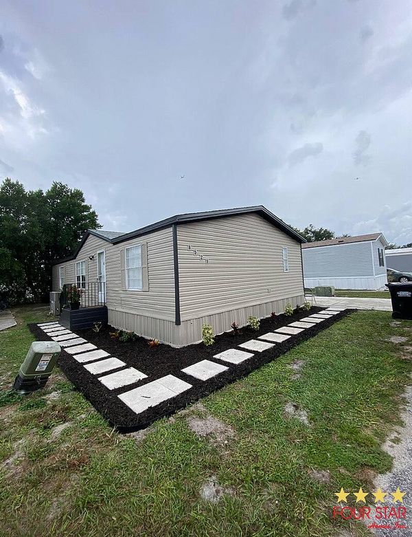 8529 Arrowhead Cir, Lot 4963, Orlando FL 32825