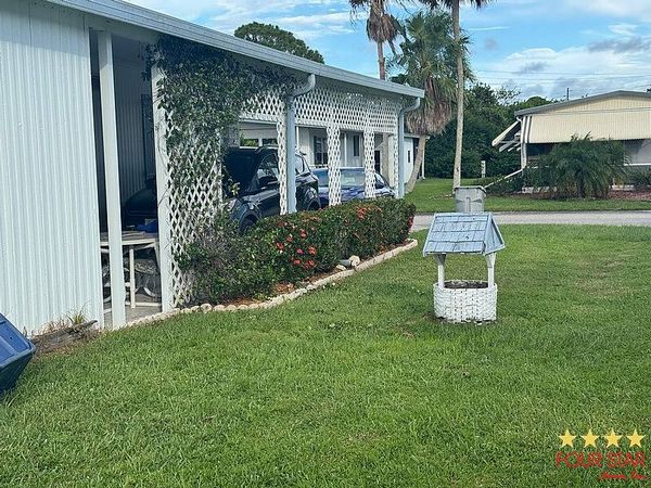 8775 20th St, Lot 247, Vero Beach FL 32966