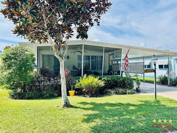 24 KINGS BLVD, Leesburg FL 34748