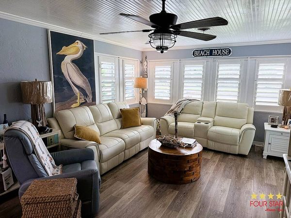 302 Riverside Dr, Holly Hill FL 32117