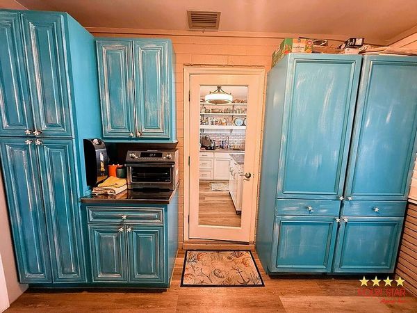 302 Riverside Dr, Holly Hill FL 32117