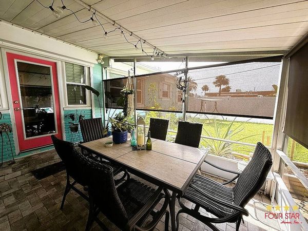 302 Riverside Dr, Holly Hill FL 32117