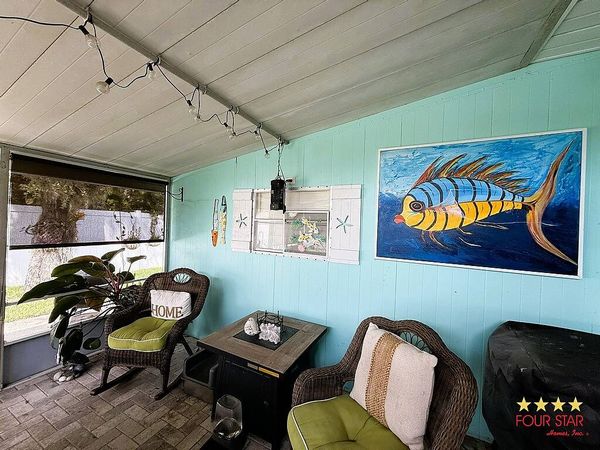 302 Riverside Dr, Holly Hill FL 32117