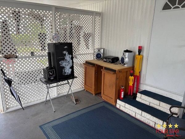 545 Plymouth St, Vero Beach FL 32966