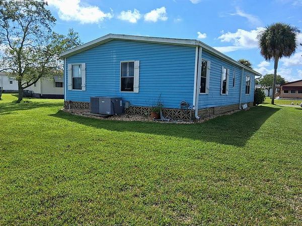 1926 Inverary Dr, Lot 917, Orlando FL 32826