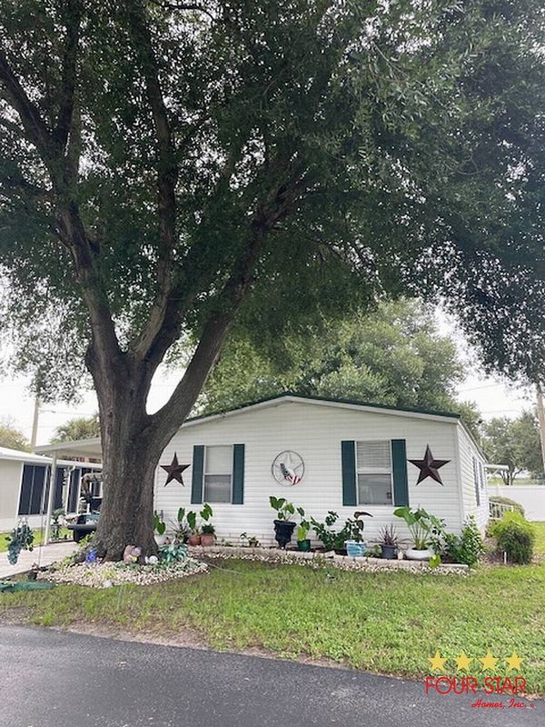 163 Landing Drive, Lot 80, Leesburg FL 34748