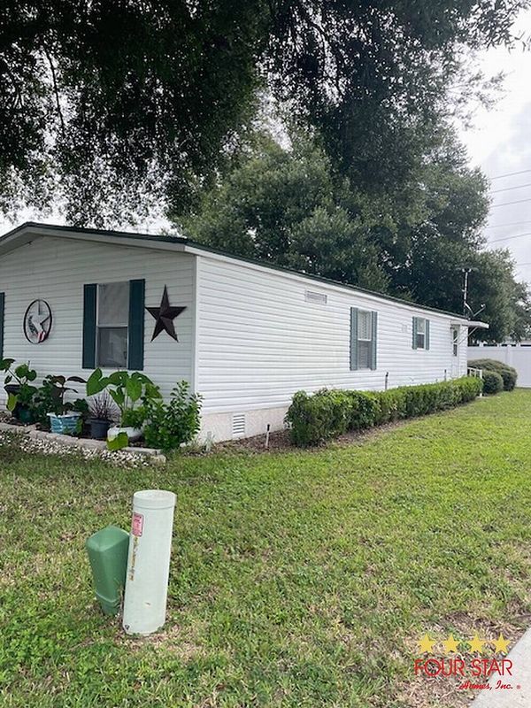 163 Landing Drive, Lot 80, Leesburg FL 34748