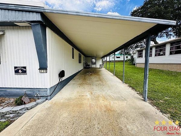 230 Inverness Ln, Orange City FL 32763