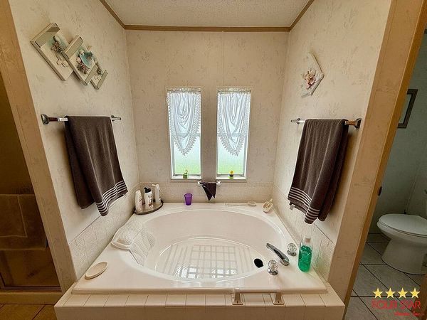 1016 E. Palm Valley Drive , Oviedo FL 32765