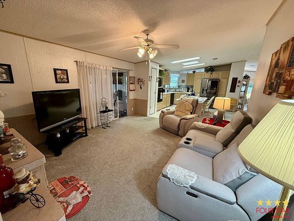 1016 E. Palm Valley Drive , Oviedo FL 32765