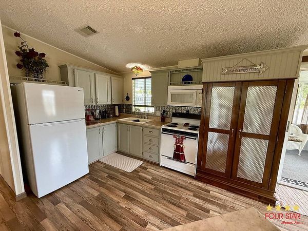 939 Lantania Place , Oviedo FL 32765