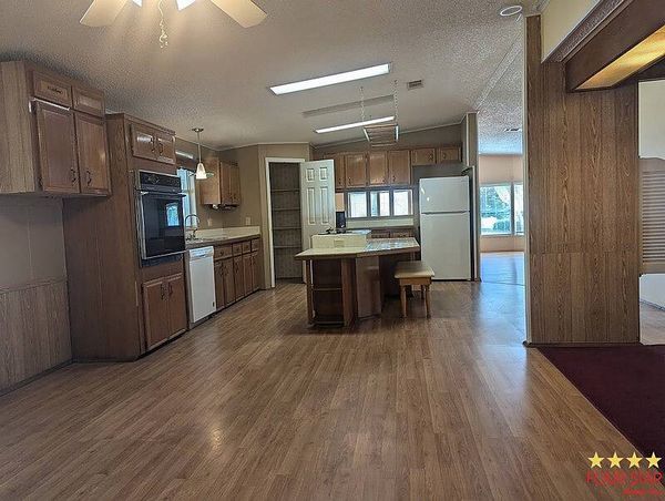 1016 W Lakeview Dr, Lot 1016, Sebastian FL 32958