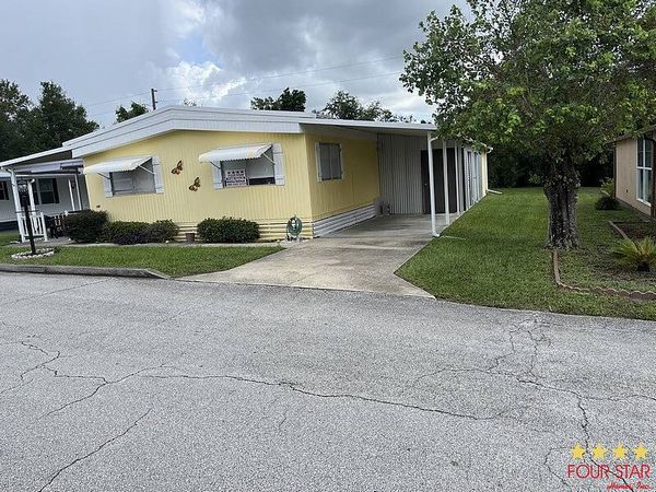 180 Countryside Dr, Orange City FL 32763