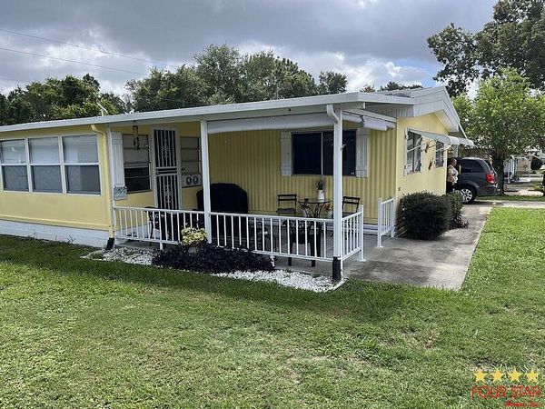 180 Countryside Dr, Orange City FL 32763