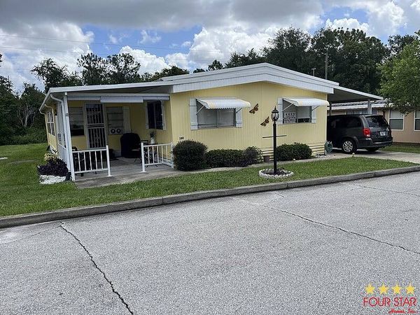 180 Countryside Dr, Orange City FL 32763
