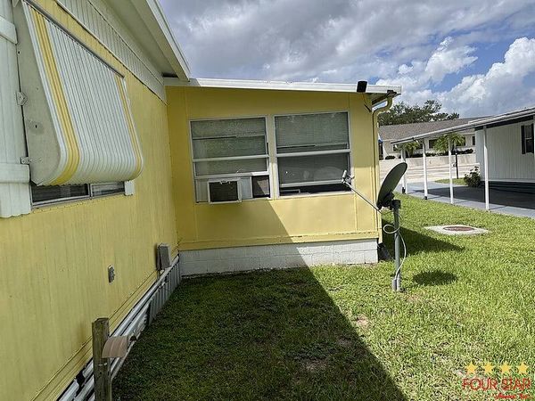 180 Countryside Dr, Orange City FL 32763