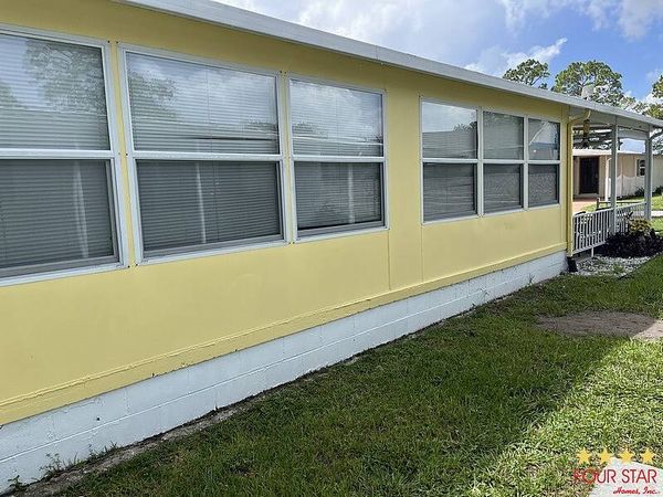 180 Countryside Dr, Orange City FL 32763