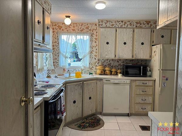 2413 Greenhedge, Orange City FL 32763