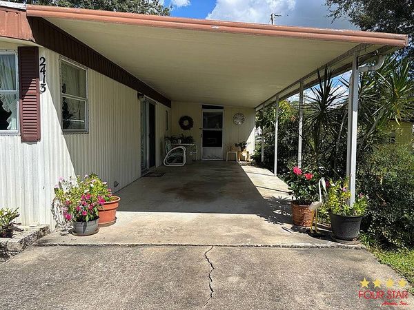 2413 Greenhedge, Orange City FL 32763