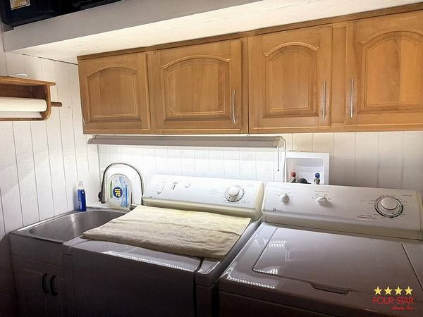 414 N Ridgewood Ave, Edgewater FL 32132