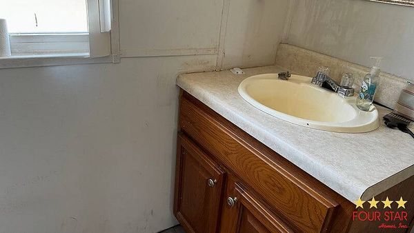 555 4th St., Vero Beach FL 32962