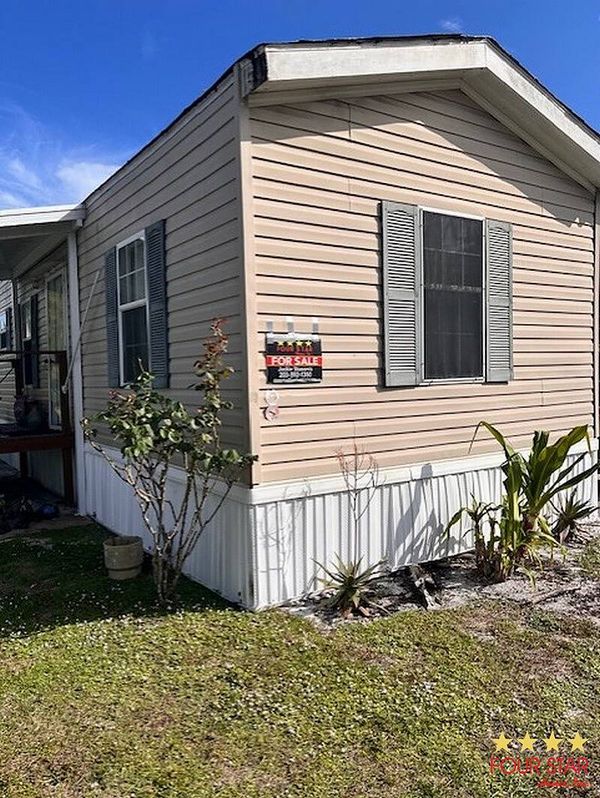 555 4th St., Lot 8, Vero Beach FL 32962