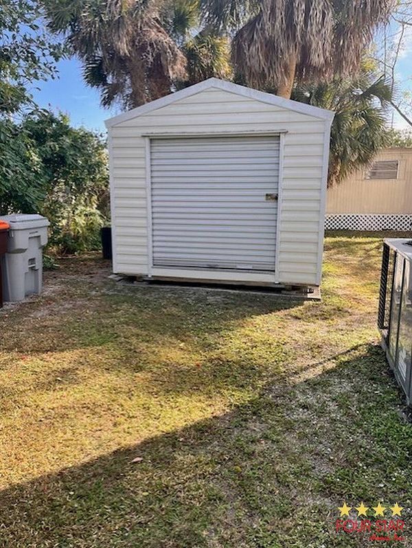 555 4th St., Lot 8, Vero Beach FL 32962