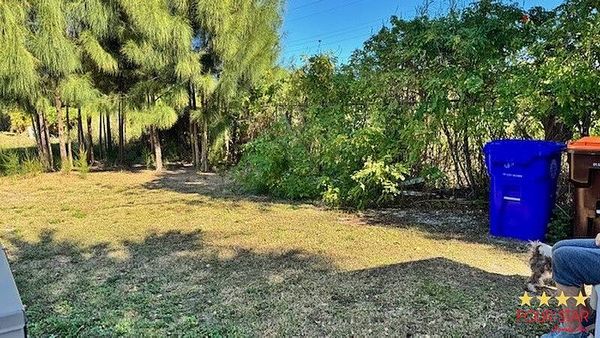 555 4th St., Lot 8, Vero Beach FL 32962