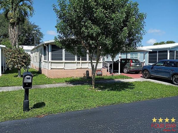 6585 NW 35th Ave, Lot J16, Coconut Creek FL 33073