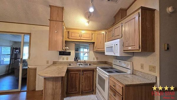 2425 Old Vineland Rd, Lot 139, Kissimmee FL 34746