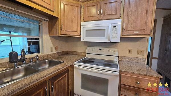 2425 Old Vineland Rd, Lot 139, Kissimmee FL 34746