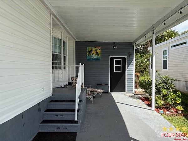 581 Johnathans Cay, Vero Beach FL 32966