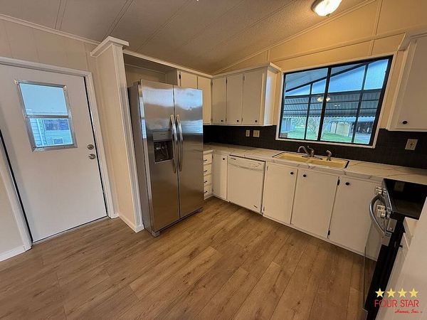 791 E.  Palm Valley Drive , Oviedo FL 32765